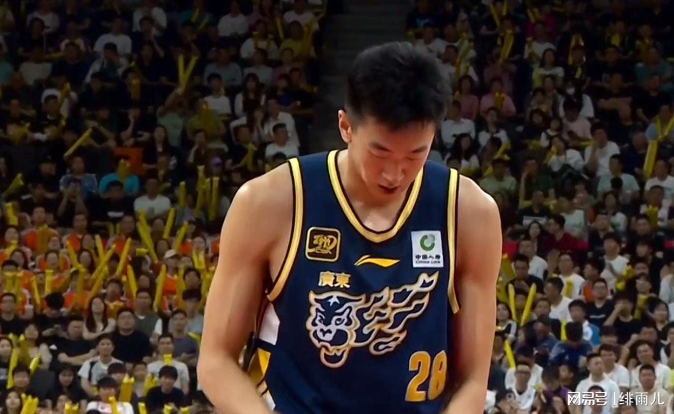 kaiyun 官网-正式到位!男篮“空间型内线”驰援杜锋,这可是广东队的争冠法宝