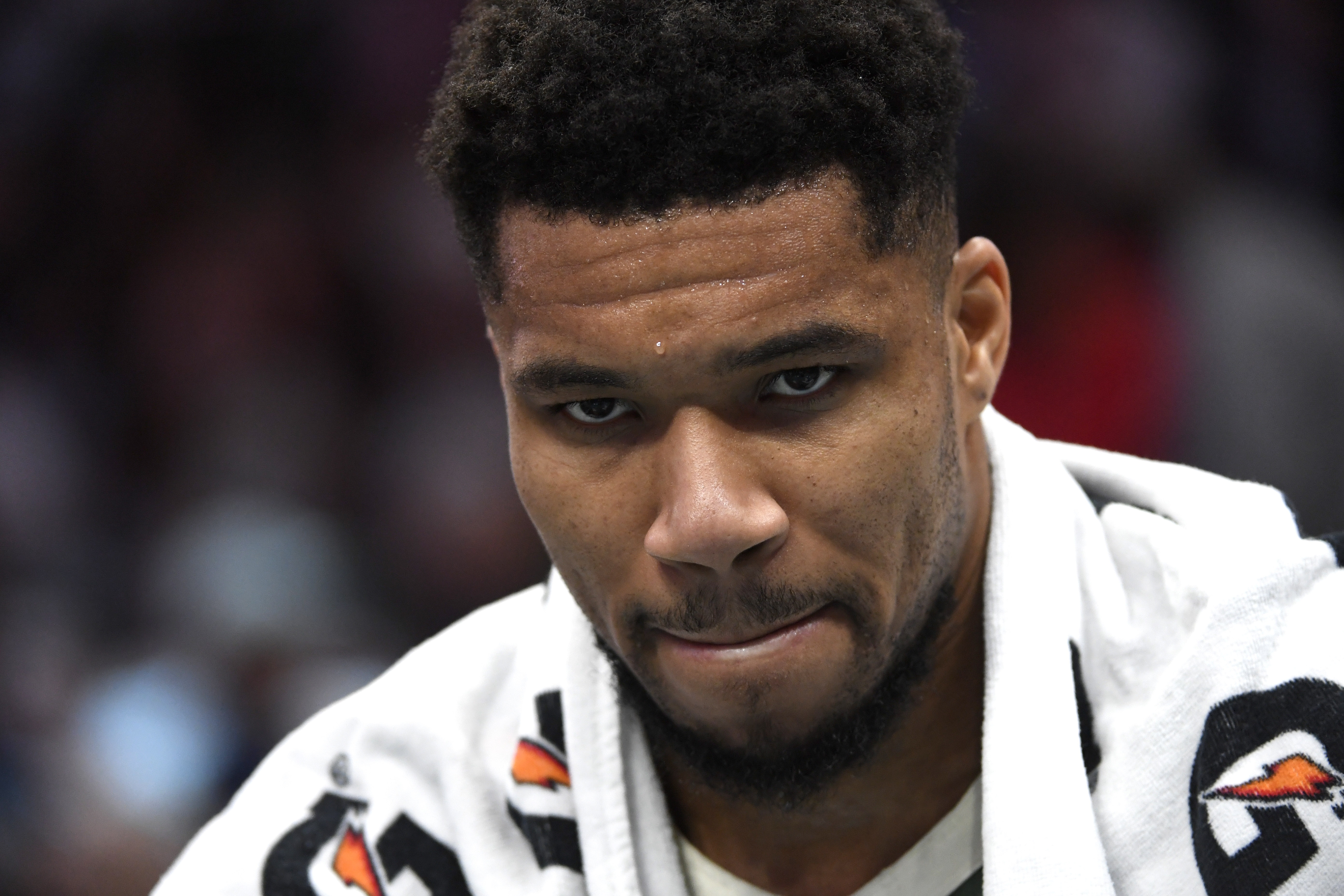 kaiyun 官网-又一场无奈的失利！字母哥13中9&amp;罚球14中7空砍25分 有7次失误