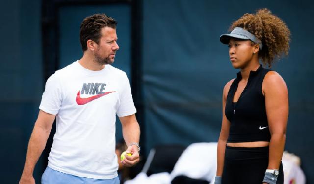 开云体育-大坂直美与郑钦文前教练分手 牵手小威前教练？