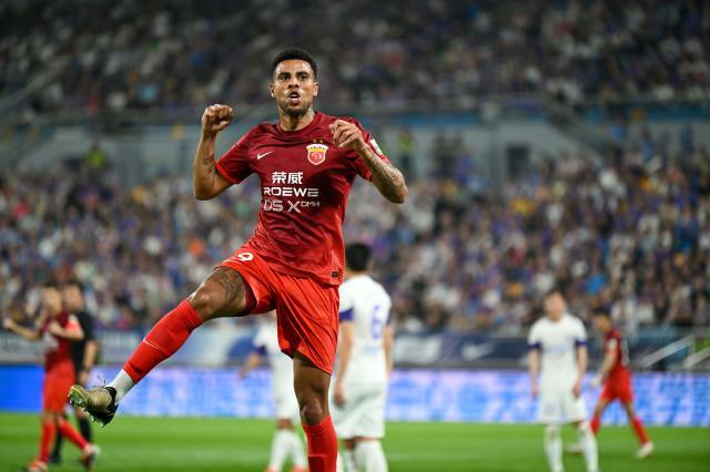 1718419104440080509.jpg app下载-【中超】古斯塔沃两球蒋光太建功 津门虎0比3海港