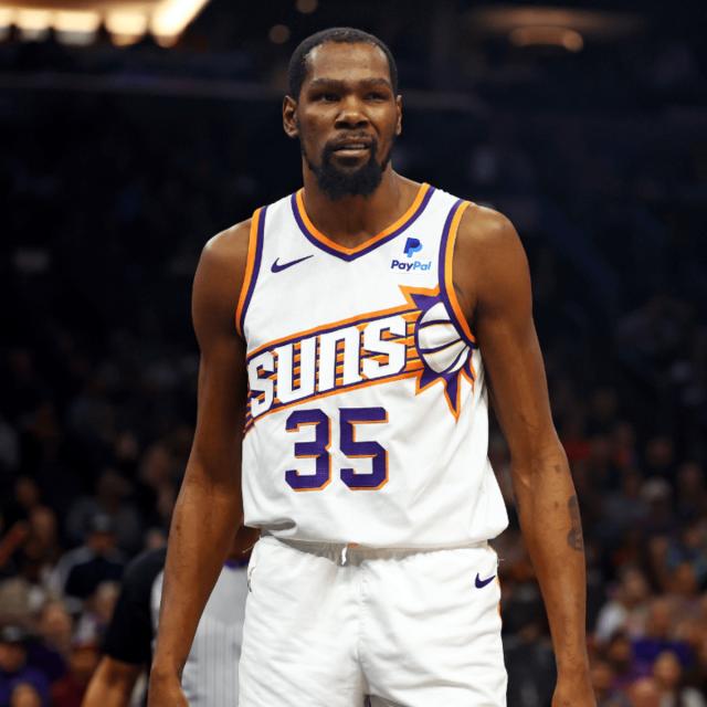 体育视频直播-GOAT讨论凭啥不带我？KD背靠背轰40+ 跳投绝杀公牛