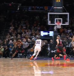 体育视频直播-GOAT讨论凭啥不带我？KD背靠背轰40+ 跳投绝杀公牛