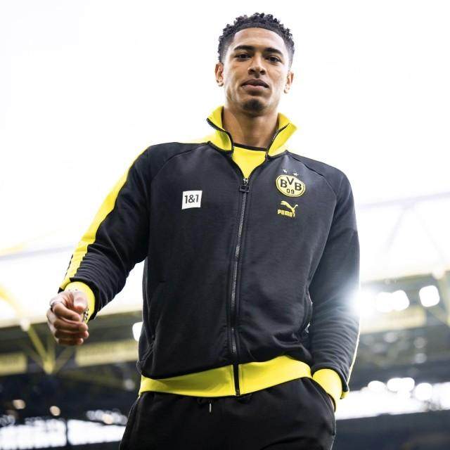 体育视频直播-【早报】碾压进决赛！曼城4比0皇马消灭“1%”！