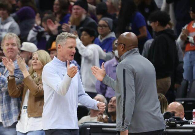 1681831683754072020.jpg 勇士选择打国王后悔吗?库追被布朗拆解 0-2难翻身