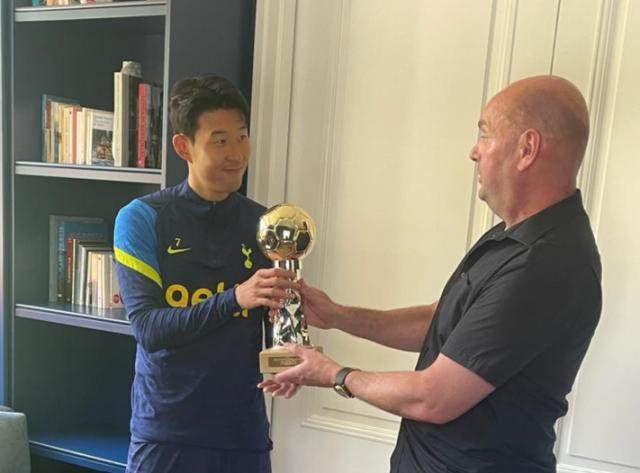 1653303590366010496.jpeg 网页版登录入口-【亚洲金球奖颁奖】第7座金球 孙兴慜记得清清楚楚