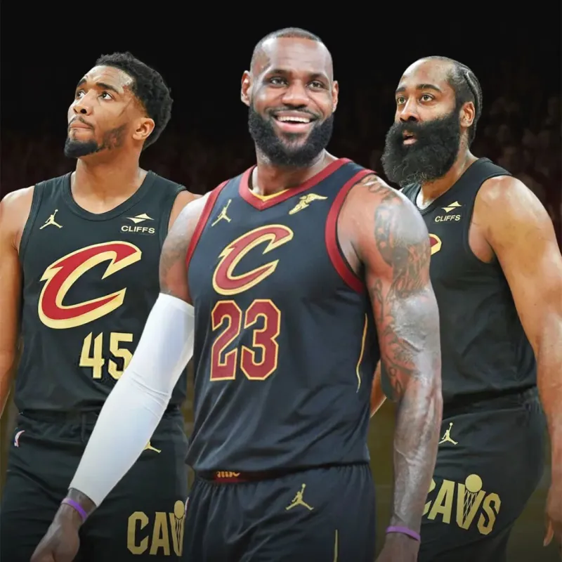 再出联手传闻！詹姆斯会不会加盟勇士？