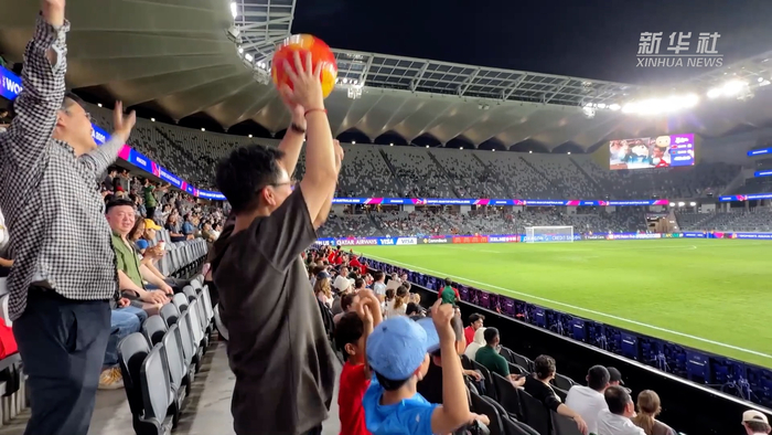 app下载-Vlog｜在悉尼和中国球迷一起为中国女足加油|中国队|卫冕冠军|女足亚洲杯小组赛|张淑惠|女足亚洲杯_新浪体育_新浪新闻