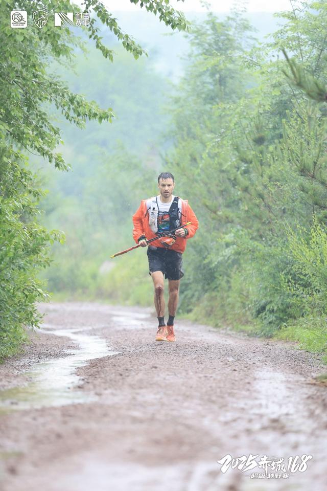 网页版登录入口-没想到吧，上海男排幕后藏着位英伦“体能魔法师”|艾德里安|新民晚报|卡迪夫城|训练|教练_新浪体育_新浪新闻