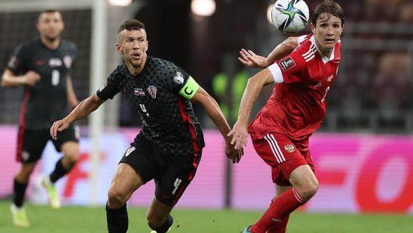 开云体育-不拘一格用人才 卡尔平五场烂仗打完俄罗斯队登顶