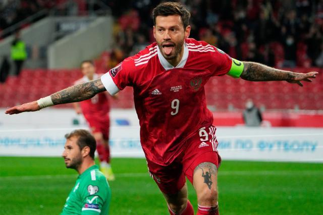 开云体育-不拘一格用人才 卡尔平五场烂仗打完俄罗斯队登顶