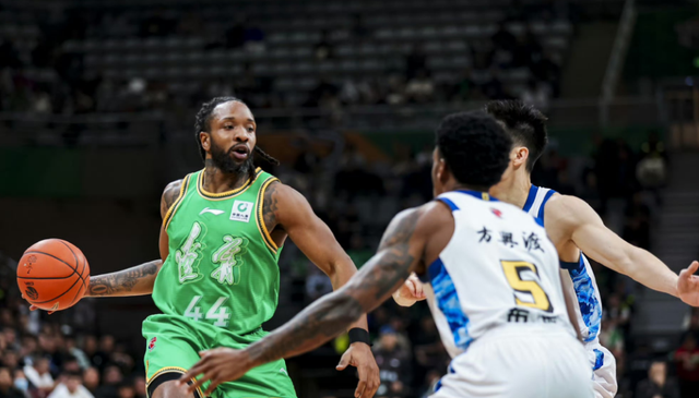 体育视频直播-辽宁男篮VS四川！新帅上演首秀，赵继伟确定出战，央视直播