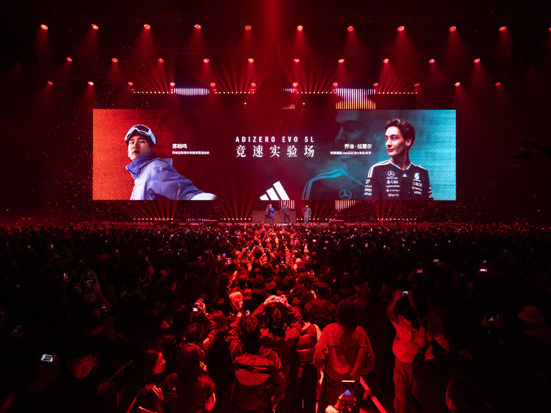 开云体育-在“竞速实验场”，苏翊鸣、拉塞尔、窦靖童共同探索速度的表达