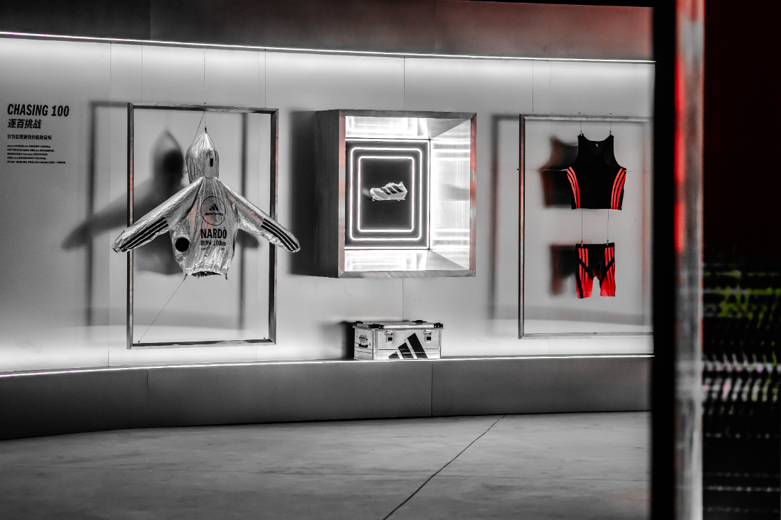 开云体育-在“竞速实验场”，苏翊鸣、拉塞尔、窦靖童共同探索速度的表达